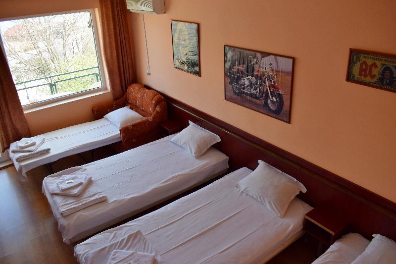 Royal Hostel Варна Екстериор снимка
